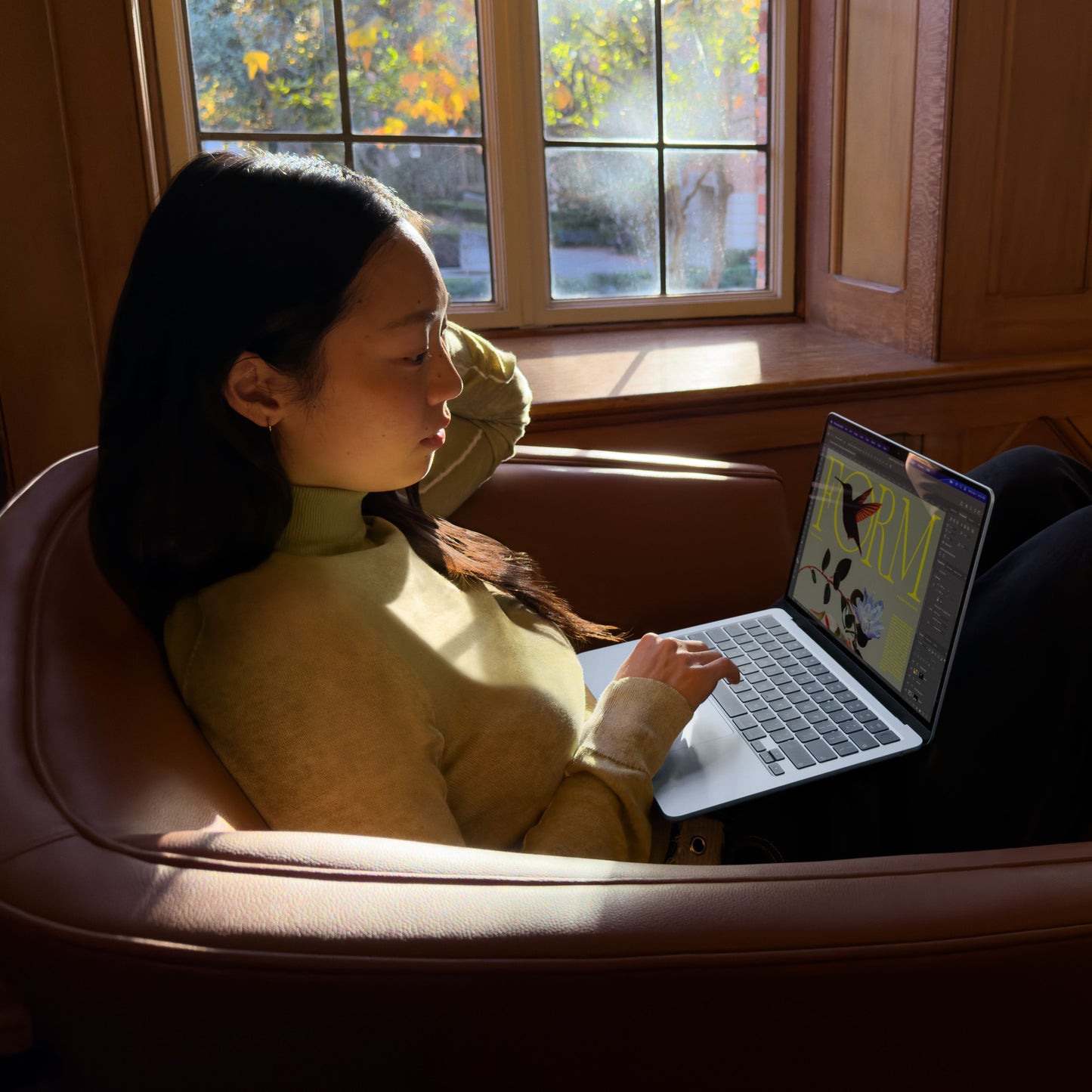 MacBook_Air_13-in_M5_Starlight_PDP_Image_Position_7__MY-EN