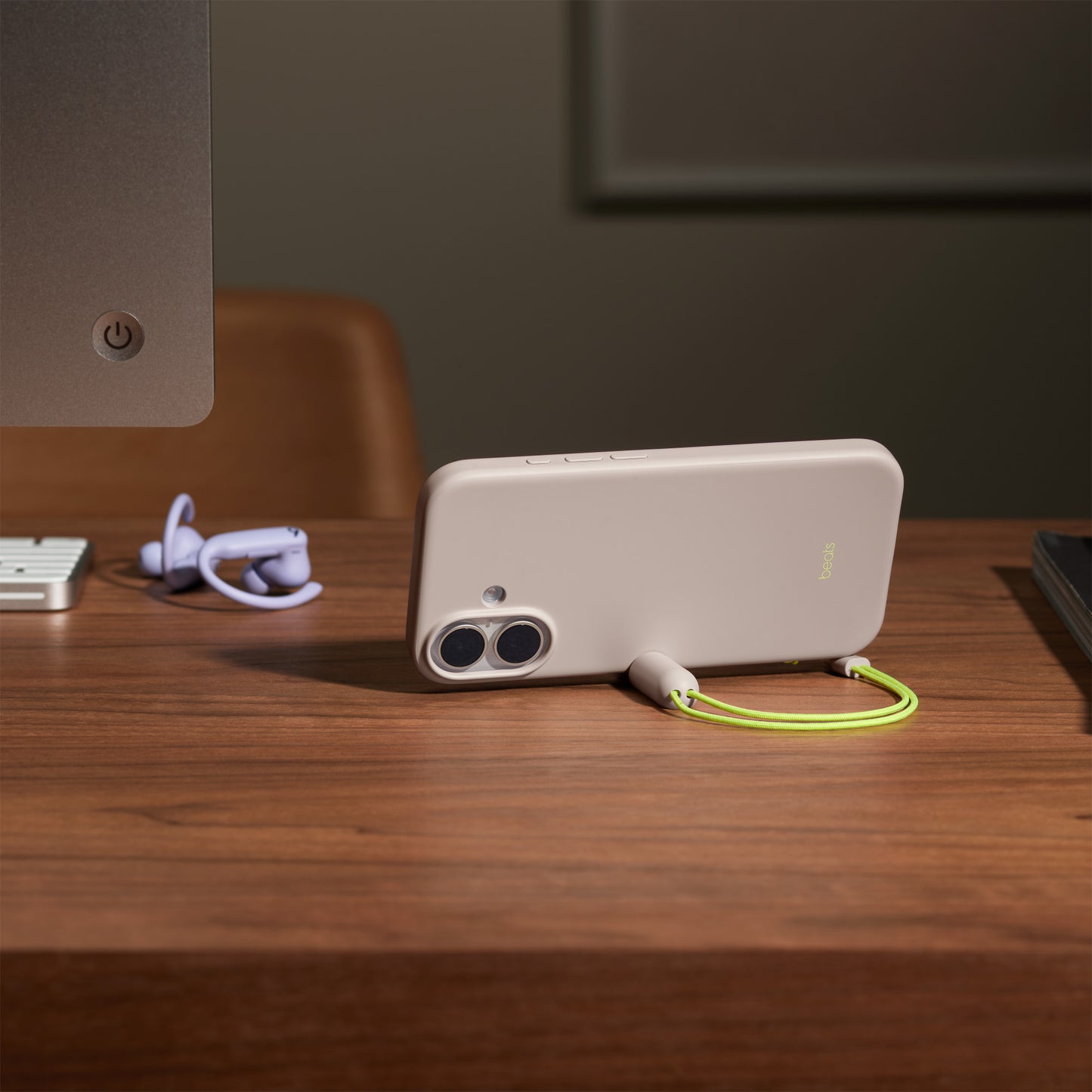 Beats iPhone 17 Kickstand Case with MagSafe and Camera Control - Lime Stone